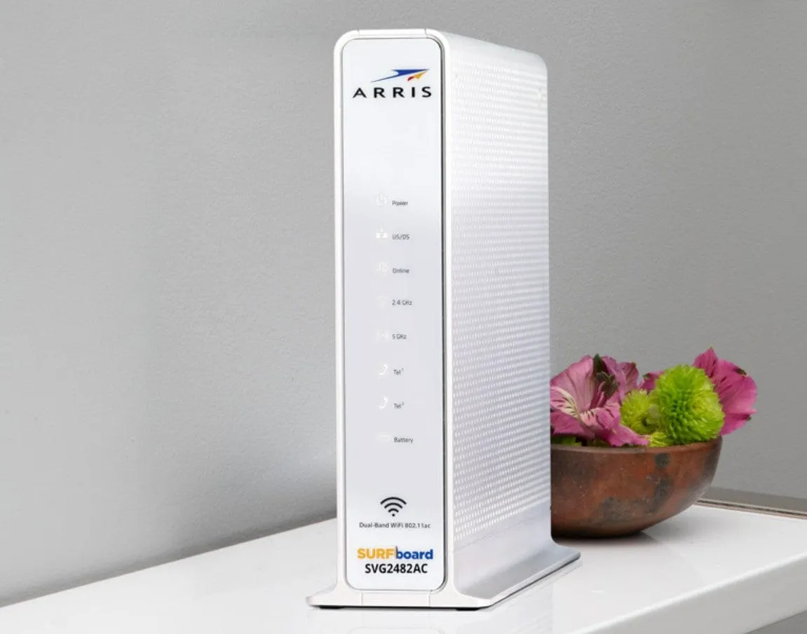 Arris Surfboard SVG2482AC DOCSIS 3.0 Cable Modem & AC2350 Wi-Fi Router - Certified Refurbished