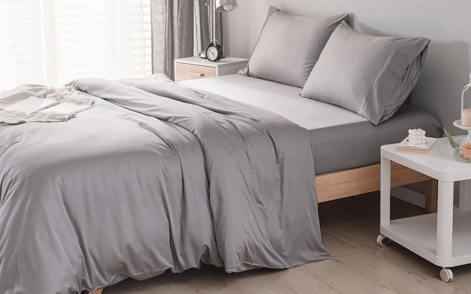 Grey King Size GF 100% Organic Bamboo 300tc Luxurious sateen weave Bedding Set Duvet Cover, Extra Deep 40cm Fitted Sheet, 2 x Pillow Cases