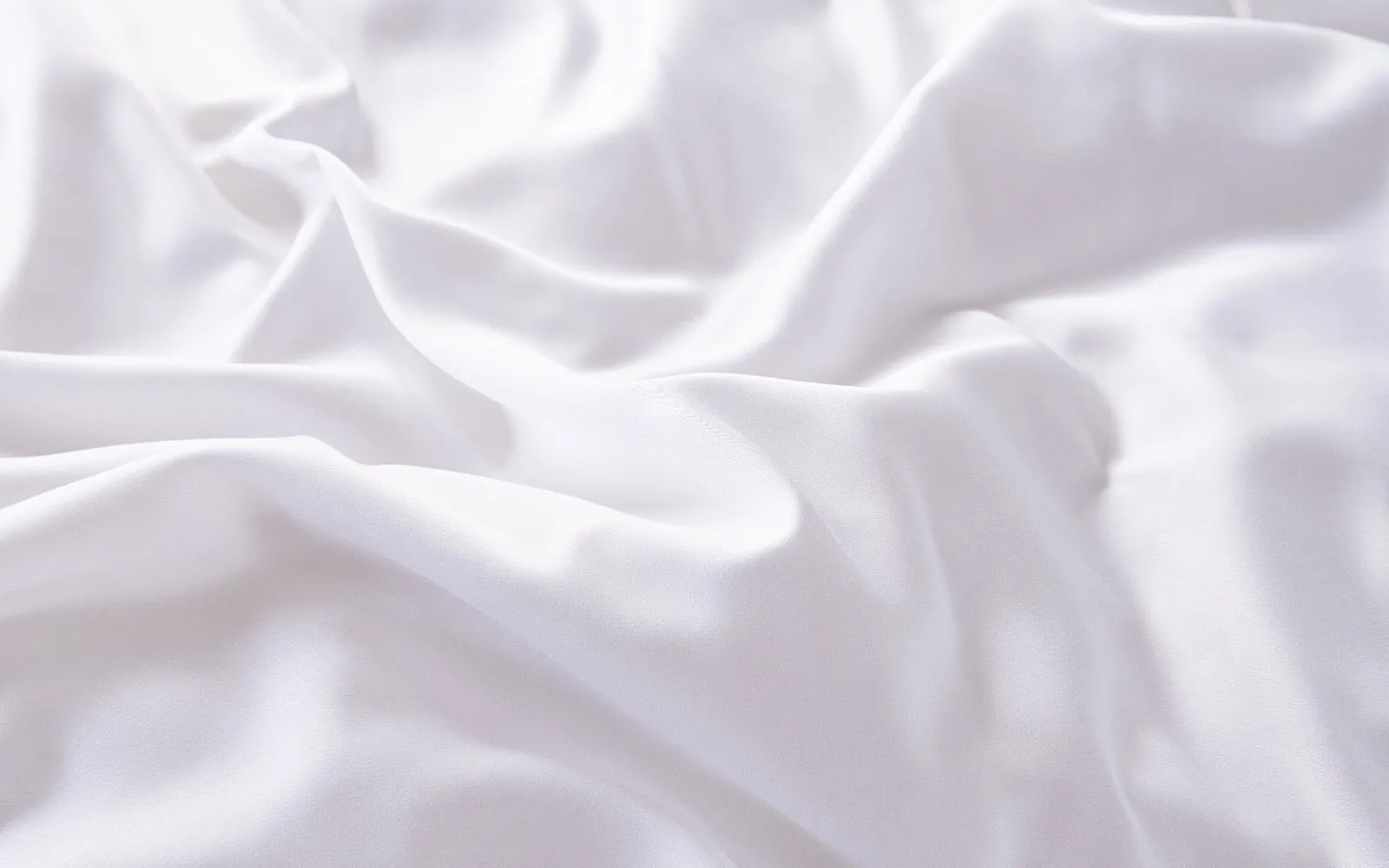 White Super King Size GF 100% Organic Bamboo 300tc Luxurious sateen weave Bedding Set Duvet Cover, Extra Deep 40cm Fitted Sheet, 2 x Pillow Cases